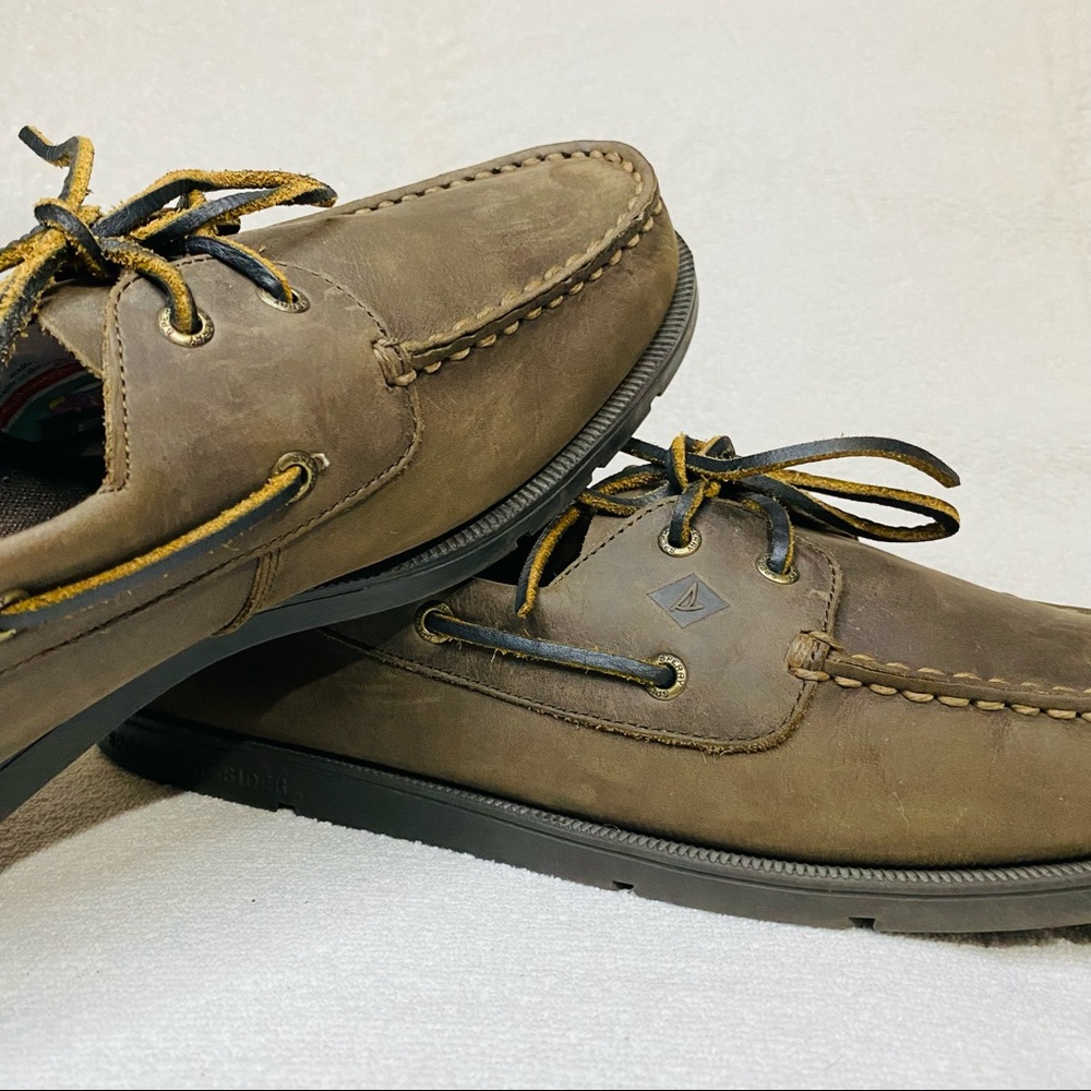 Sperry Men’s Distressed Rustic Brown Boat Shoes Size 13